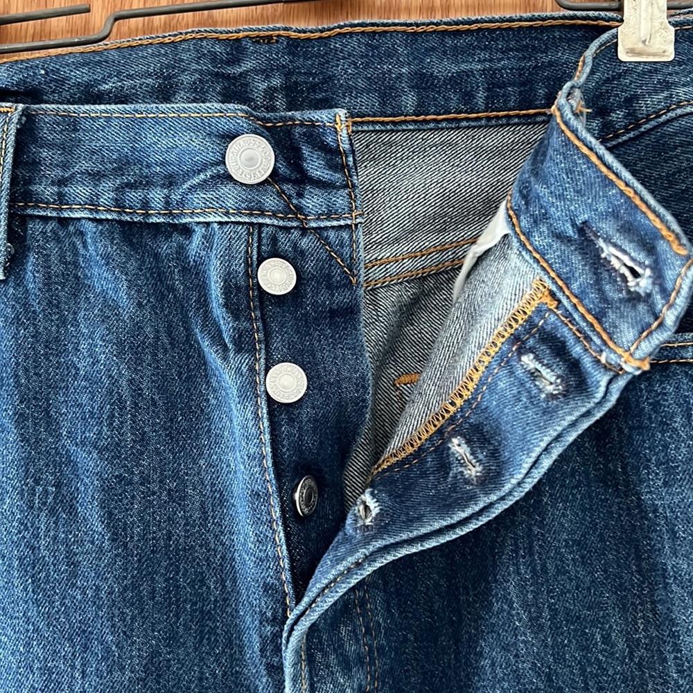 Levi’s 501 Button Fly Size W36 L30 - Picture 3 of 5